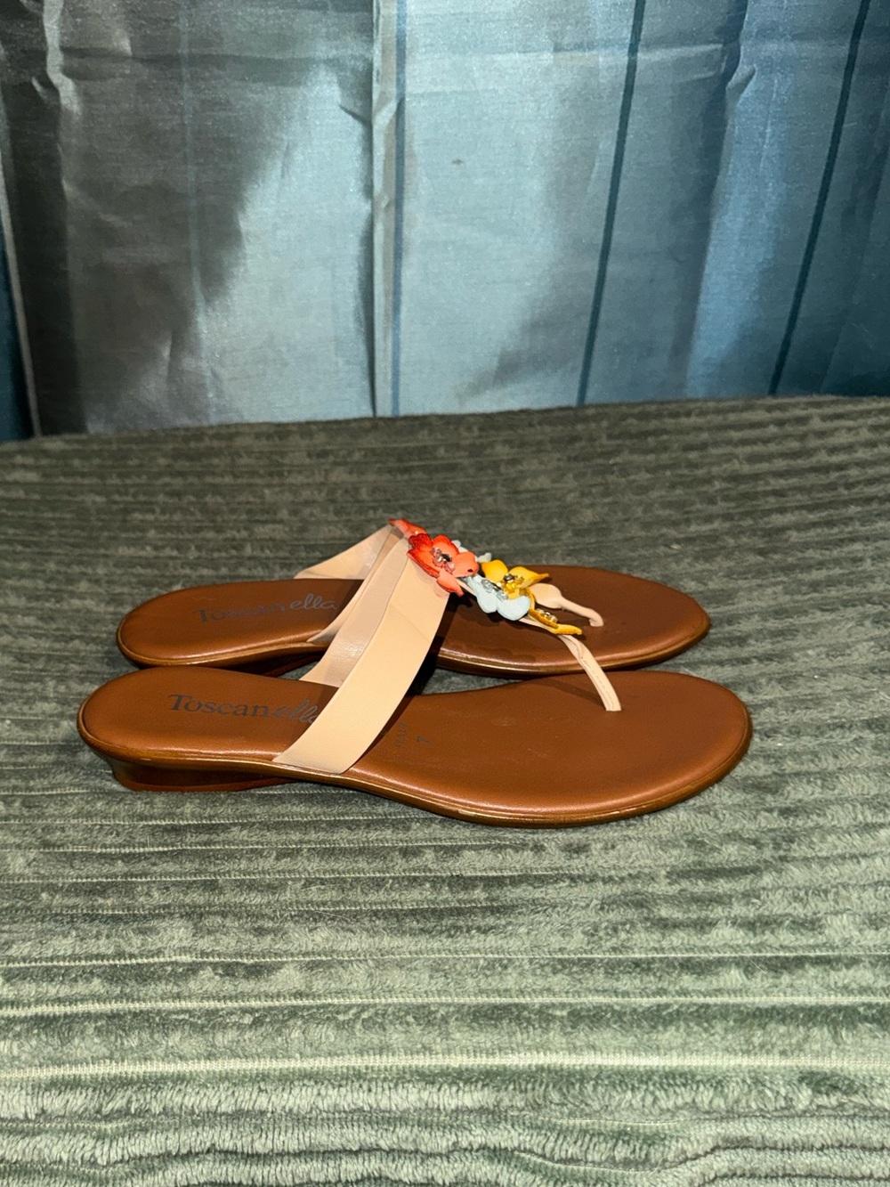 Toscana Elle Nude Floral Toe-Post Sandals - Women's